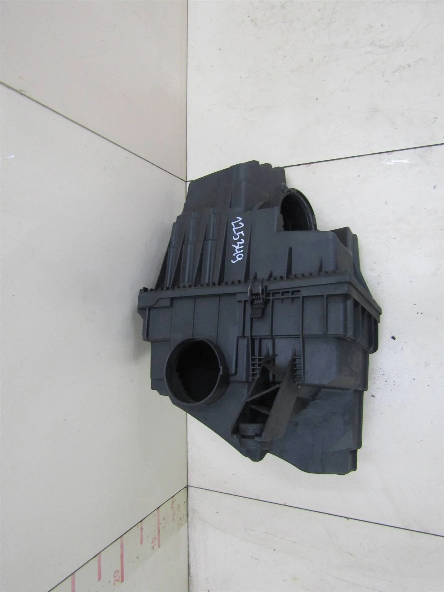 Корпус воздушного фильтра VW Transporter T5 2003-2015  [7H0129607L]  1.9 2.5 в Вологде