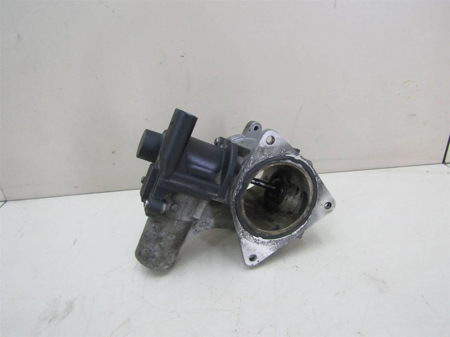 Клапан рециркуляции выхлопных газов VW Transporter T5 2003-2015  [076131501B]  2.5 TDI BJK в Вологде