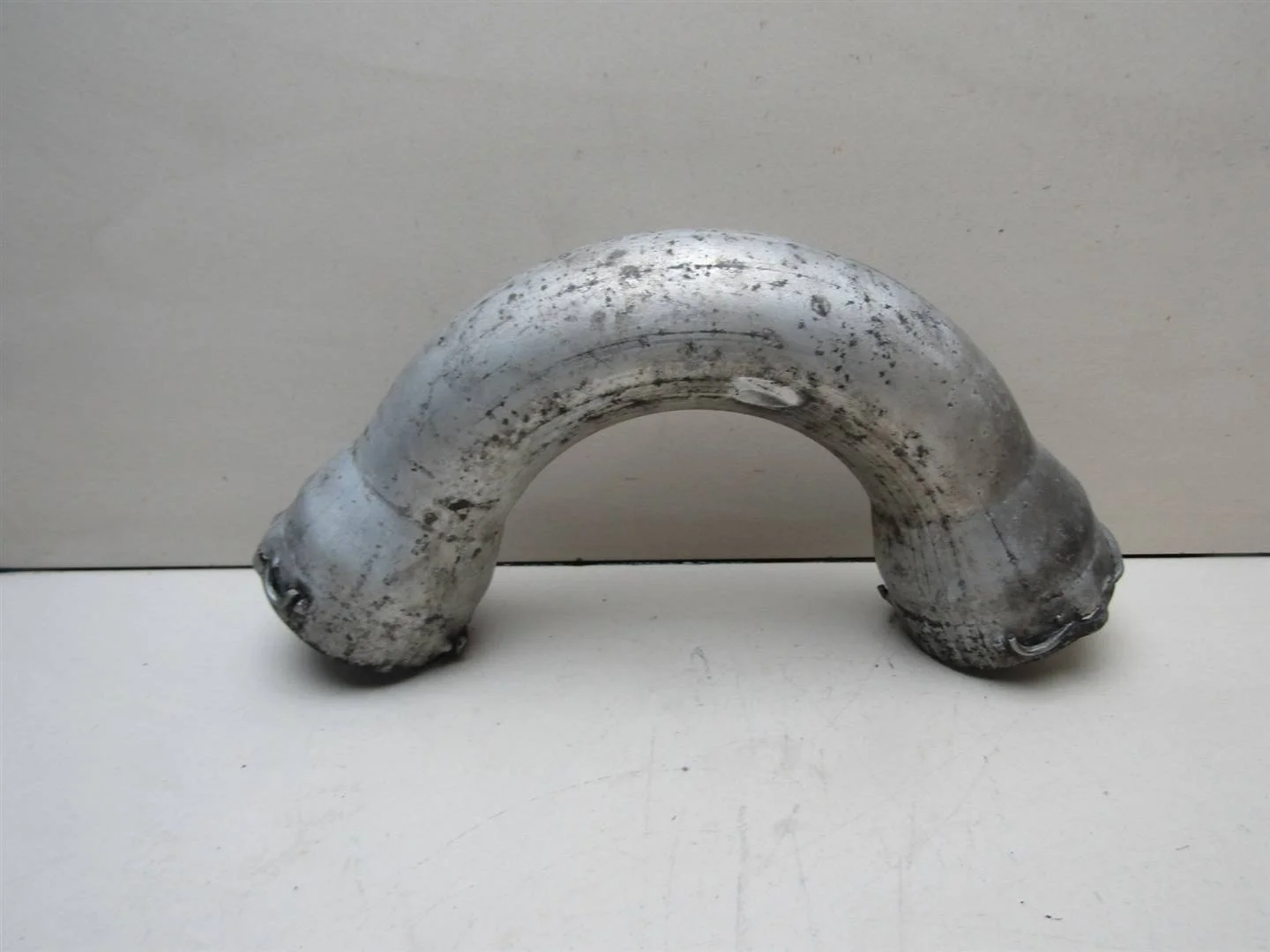 Патрубок интеркулера VW Transporter T5 2003-2015  [7H0145762A]  2.5. AXD в Вологде