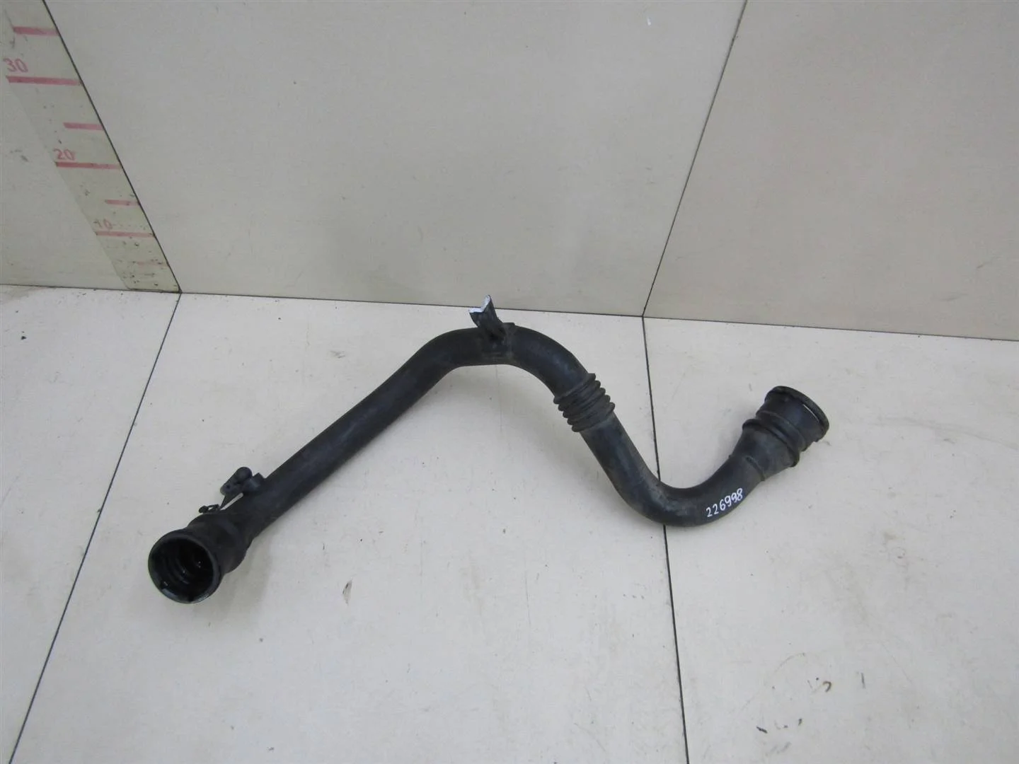 Патрубок интеркулера Renault Megane III 2009-нв  [8200981498]  1.5 8V DCI K9K834 в Вологде