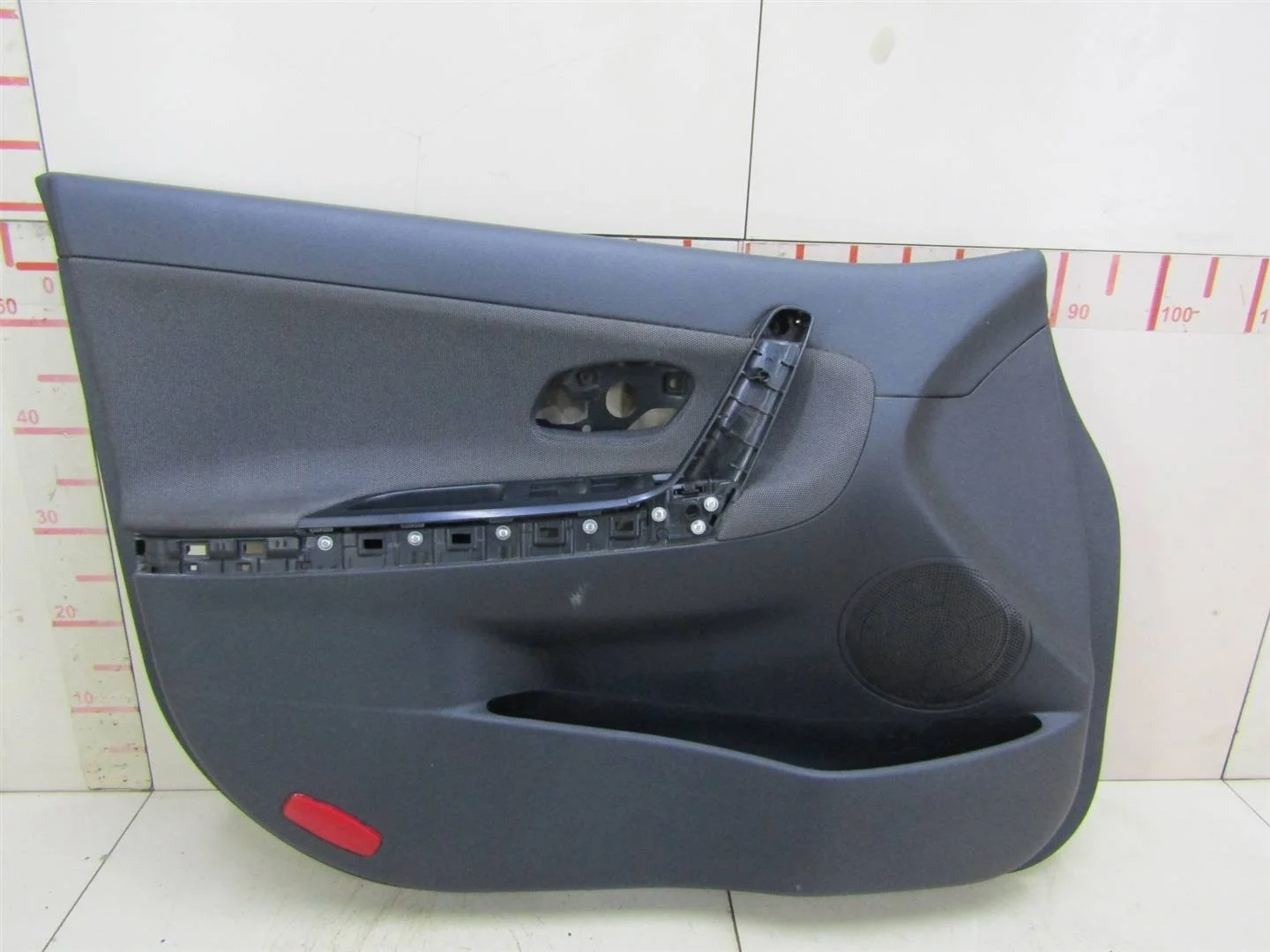Обшивка двери передней левой Kia Ceed 2012-нв  [82307A2030DEC]  1.6 G4FG в Вологде