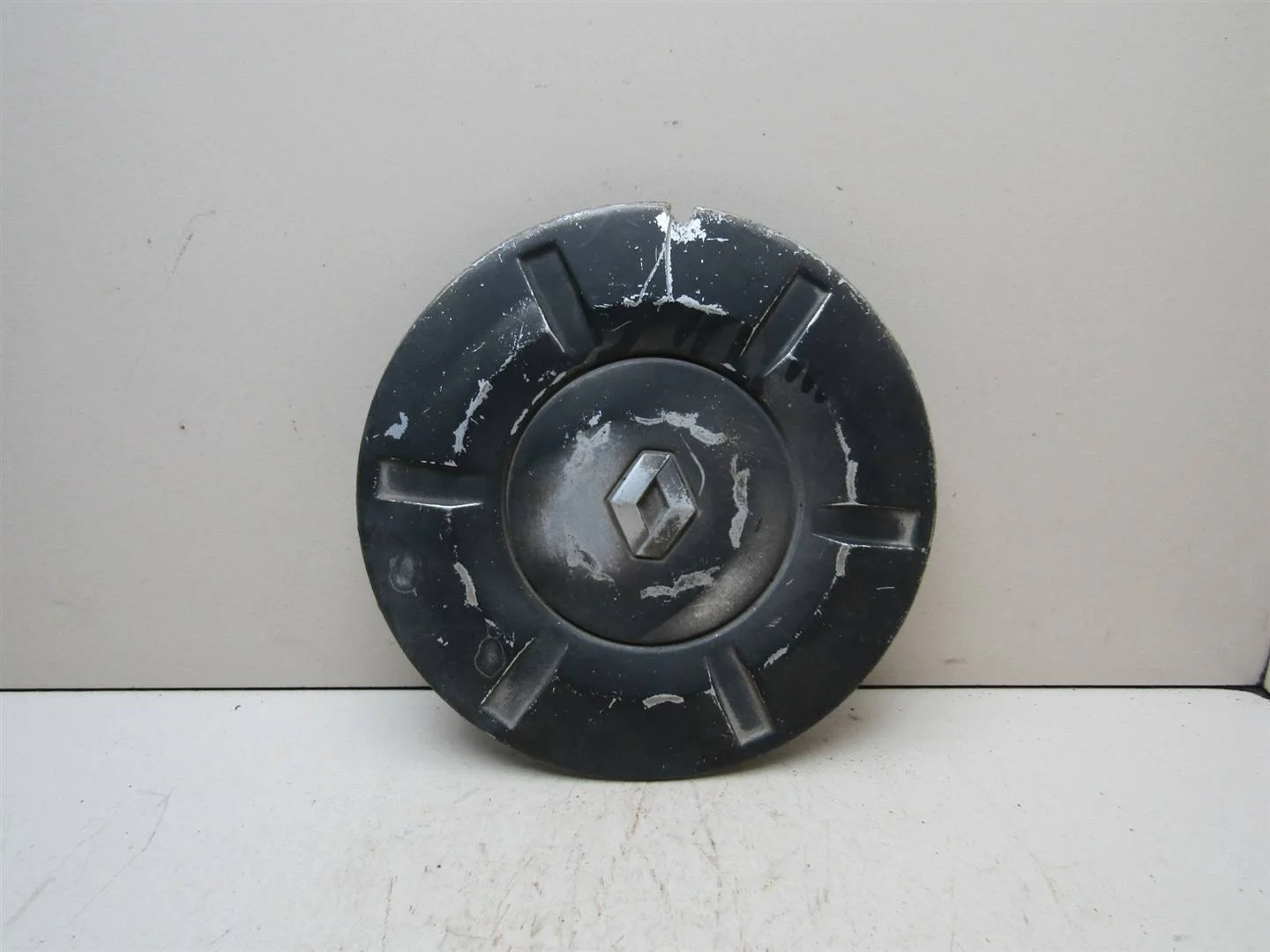 Колпак декоративный Renault Logan 2005-2014  [8200488047]  1.4 K7J710 в Вологде