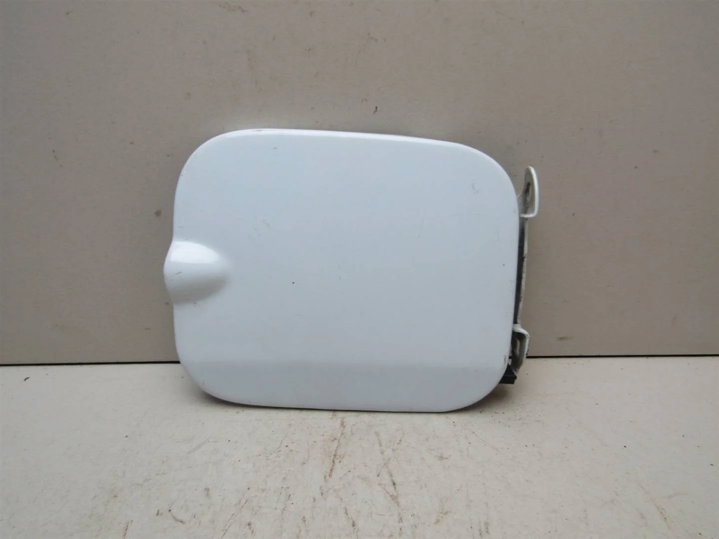 Лючок бензобака Renault Logan 2005-2014  [6001546761]  1.4 K7J710 в Вологде