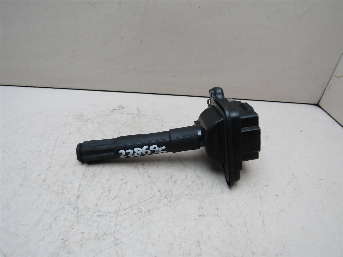 Катушка зажигания VW Passat (B5) 1996-2000  [058905105]  в Вологде