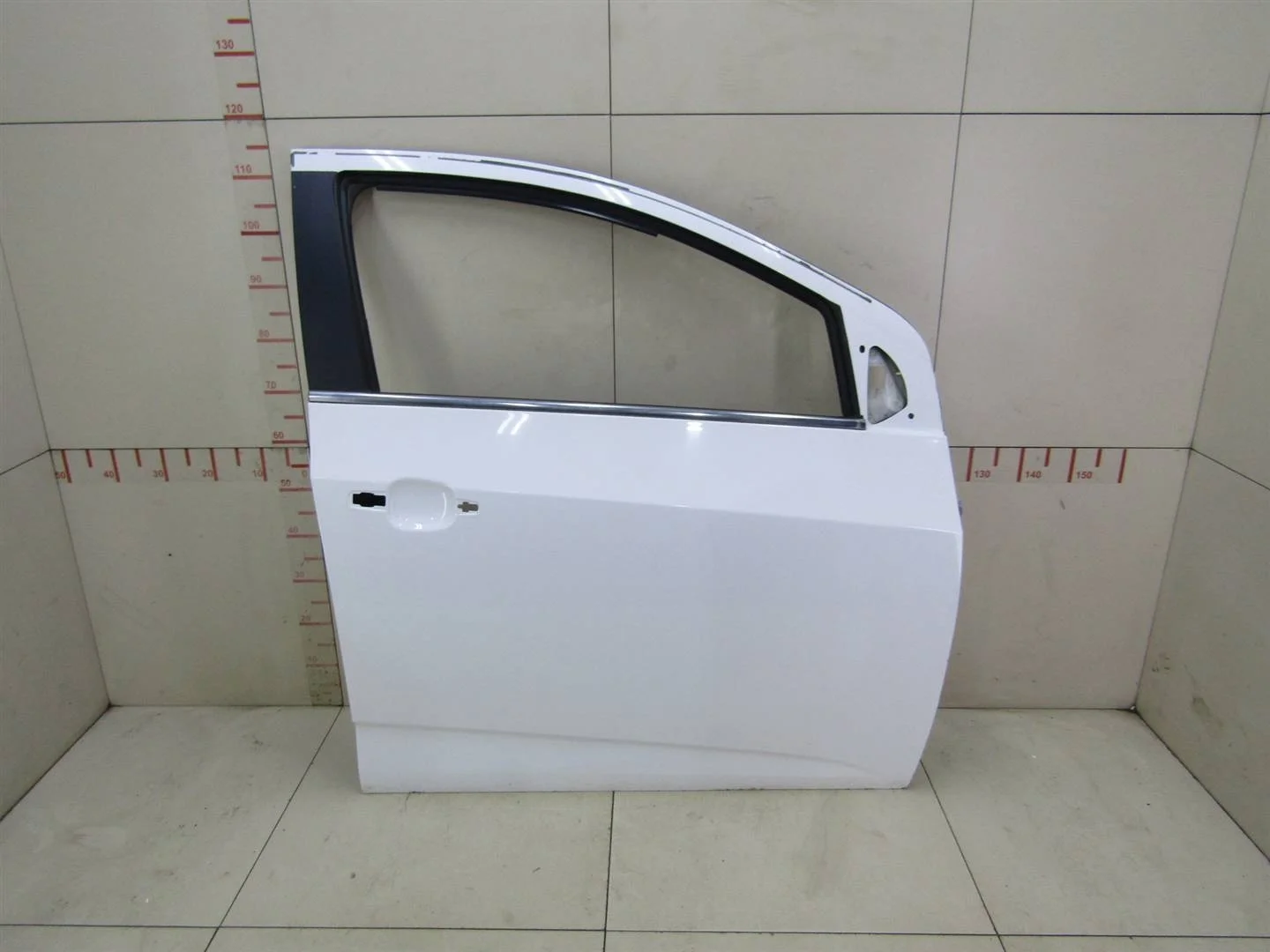 Дверь передняя правая Chevrolet Aveo (T300) 2011-нв  [95940508]  1.6 F16D4 в Вологде