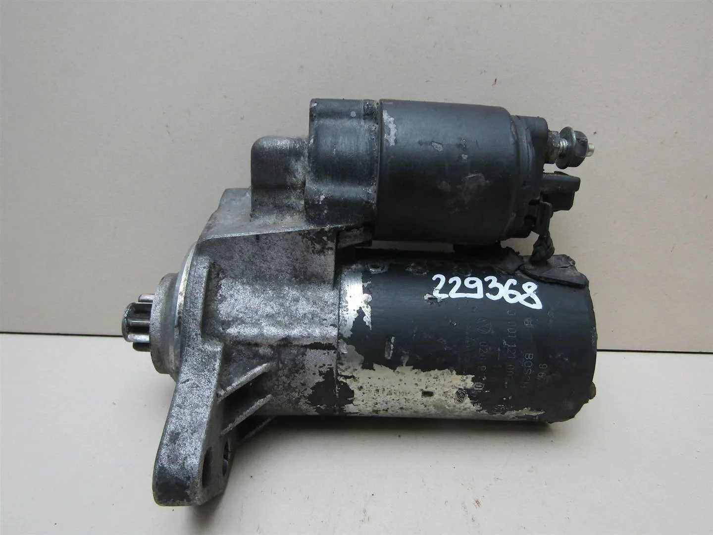 Стартер Skoda Octavia (A4 1U-) 2000-2011  [020911023F]  1.4-1.6 в Вологде