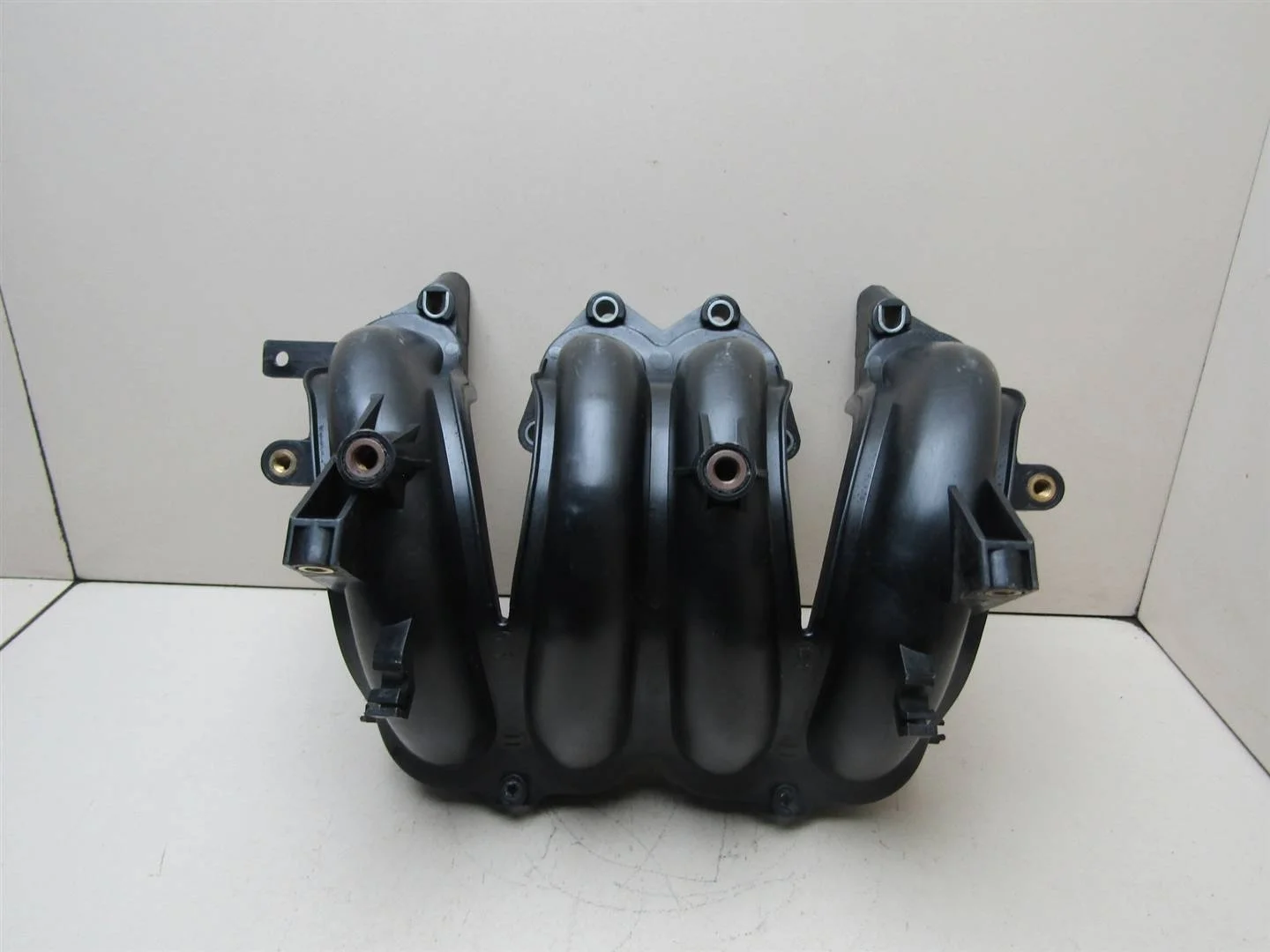 Коллектор впускной Skoda Octavia (A4 1U-) 2000-2011  [06A133206BB]  1.6 AKL  в Вологде