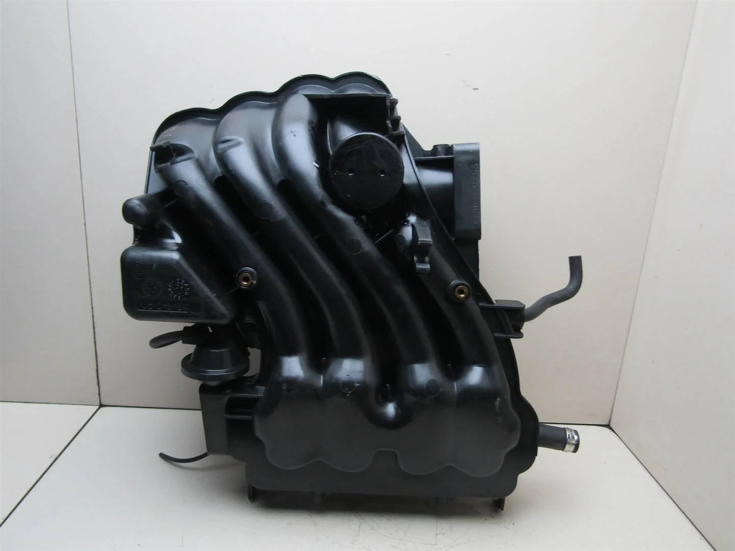 Коллектор впускной Skoda Octavia (A4 1U-) 2000-2011  [06A133203DR]  1.6 AKL AEH в Вологде
