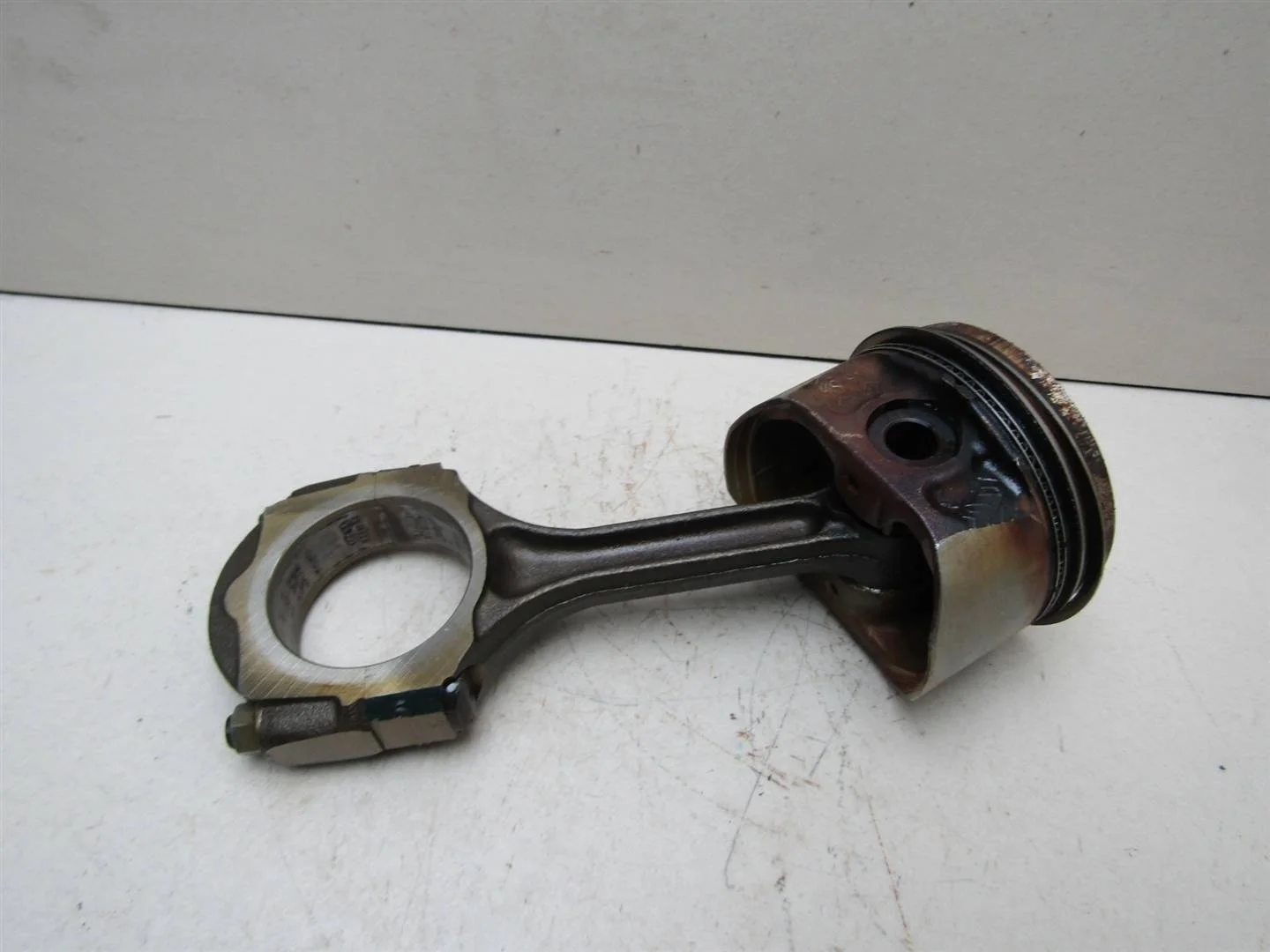 Шатун Renault Megane II 2002-2009  [121009455R]  1.4 16V K4J в Вологде