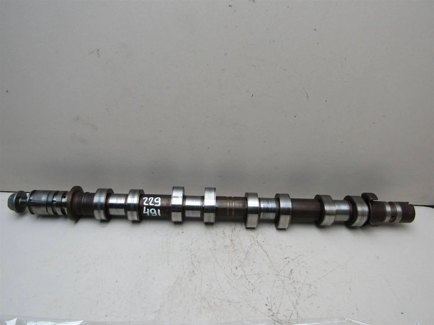 Распредвал впускной Renault Megane II 2002-2009  [8200235677]  1.6 16V K4M в Вологде