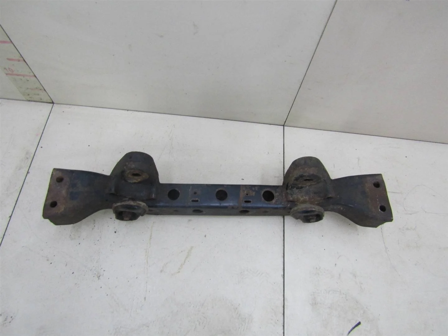 Балка Kia Sorento 2002-2009  [623203E000]  2.5 CRDI D4CB в Вологде