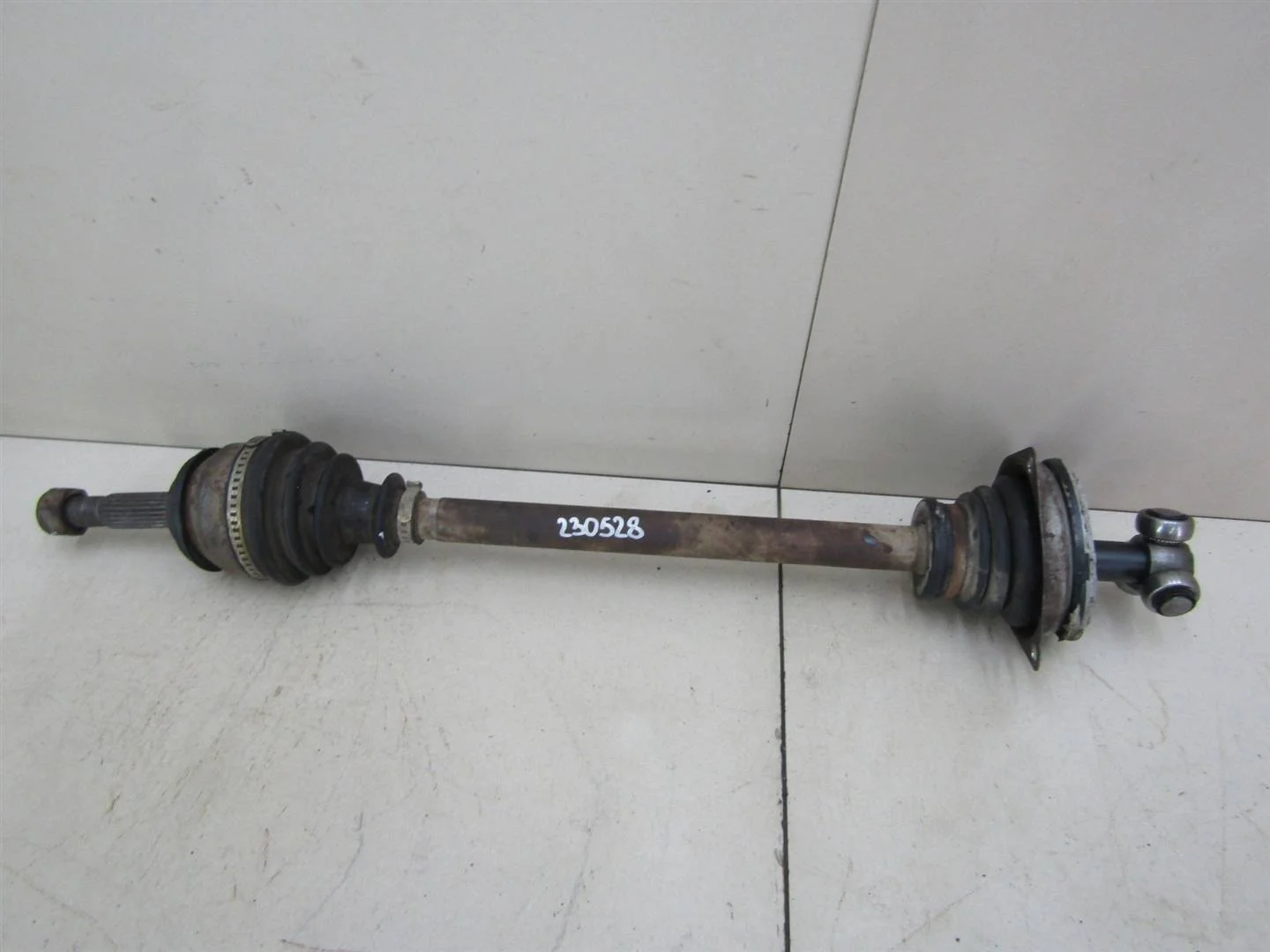 Полуось передняя левая Renault Logan 2005-2014  [391016391R]  1.4 K7J710 в Вологде