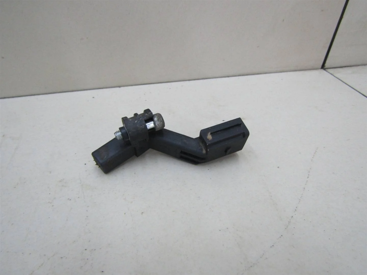 Датчик положения коленвала VW Golf Plus 2005-2014  [03C906433A]  1.2 CBZ в Вологде