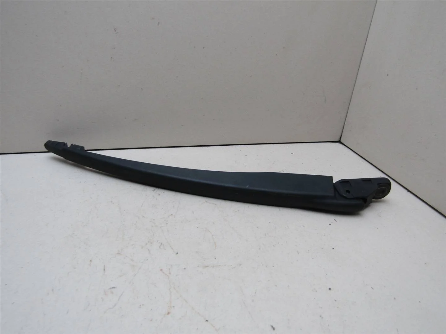 Поводок стеклоочистителя заднего Renault Sandero 2009-2014  [7701042368]  в Вологде