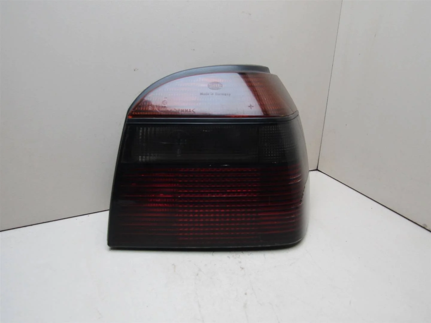 Фонарь задний правый VW Golf III \Vento 1991-1997  [1H6945112B]  1.8 ABS в Вологде