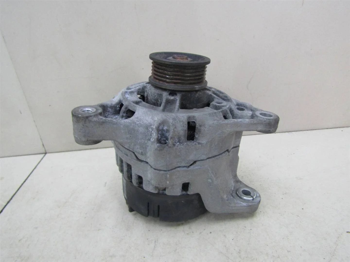Генератор Audi A4 (B5) 1994-2002  [058903016]  1.6 в Вологде