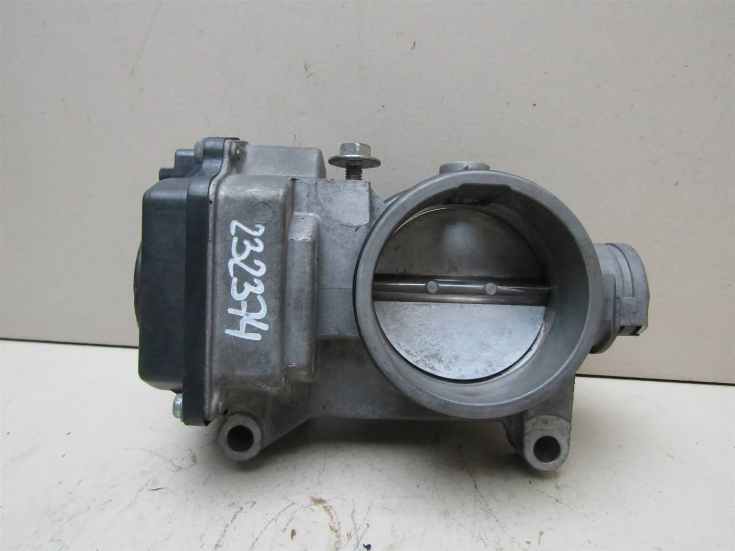 Заслонка дроссельная Renault Megane II 2002-2009  [8200063652]  1.4 1.6 1.8 2.0 в Вологде
