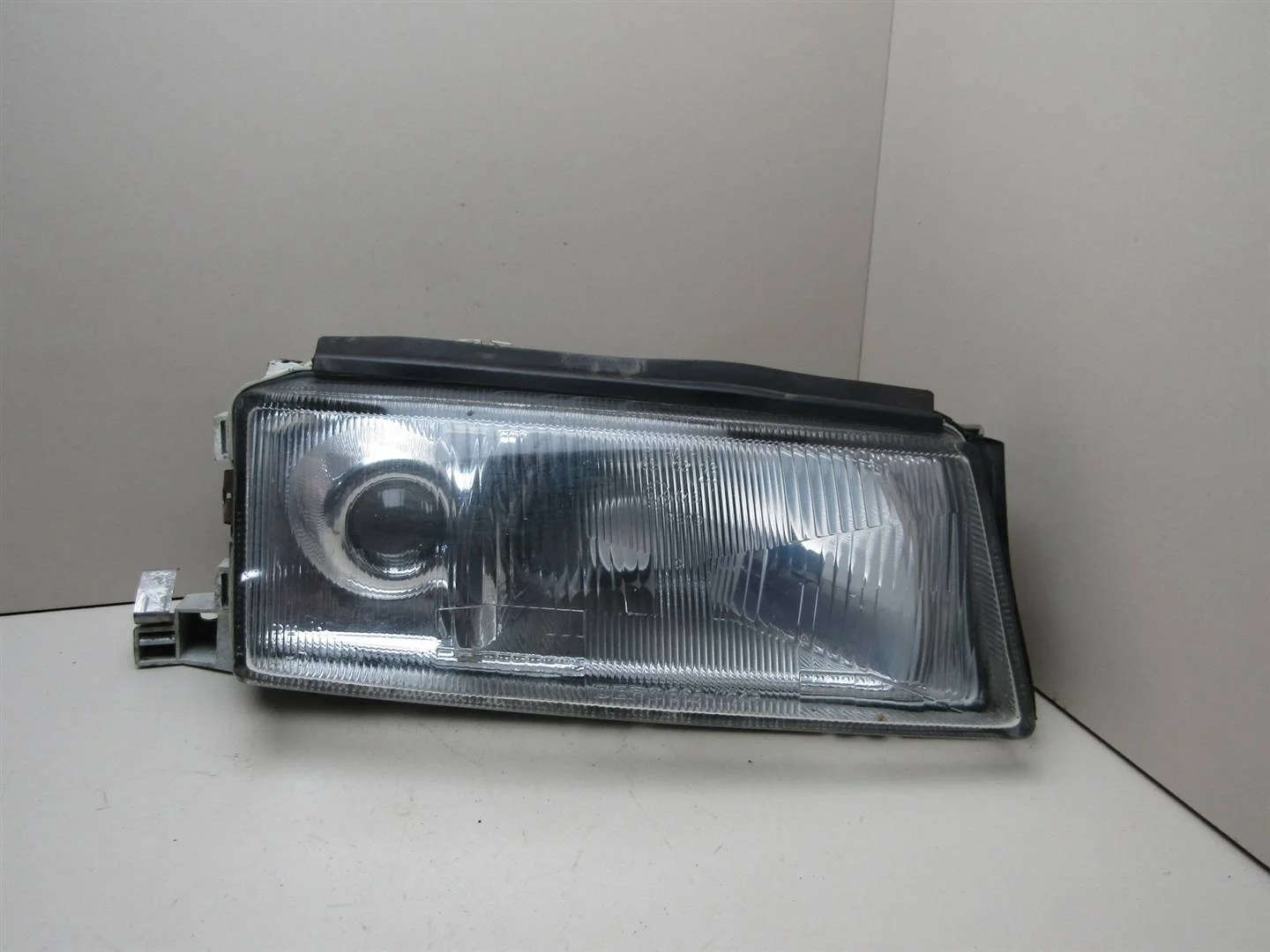 Фара правая Skoda Octavia 1997-2000  [1U1941018A]  1.9 AGR в Вологде