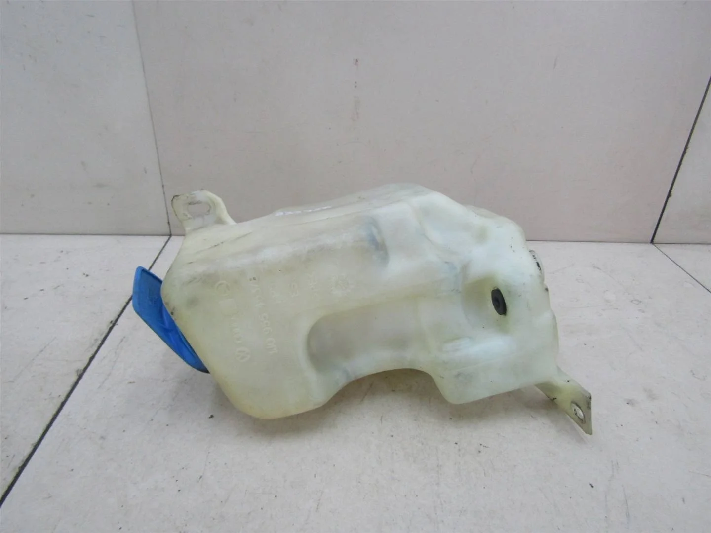 Бачок омывателя лобового стекла Skoda Octavia 1997-2000  [1J0955453]  1.9 AGR в Вологде