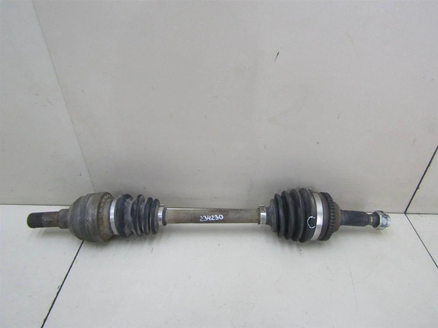 Полуось передняя левая Chevrolet Lacetti 2004-2013  [96549103]  1.4 F14D3 в Вологде