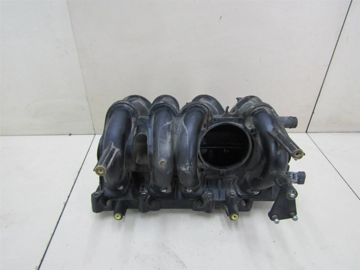 Коллектор впускной Renault Logan 2005-2014  [8200966437]  1.6 K7M710 в Вологде