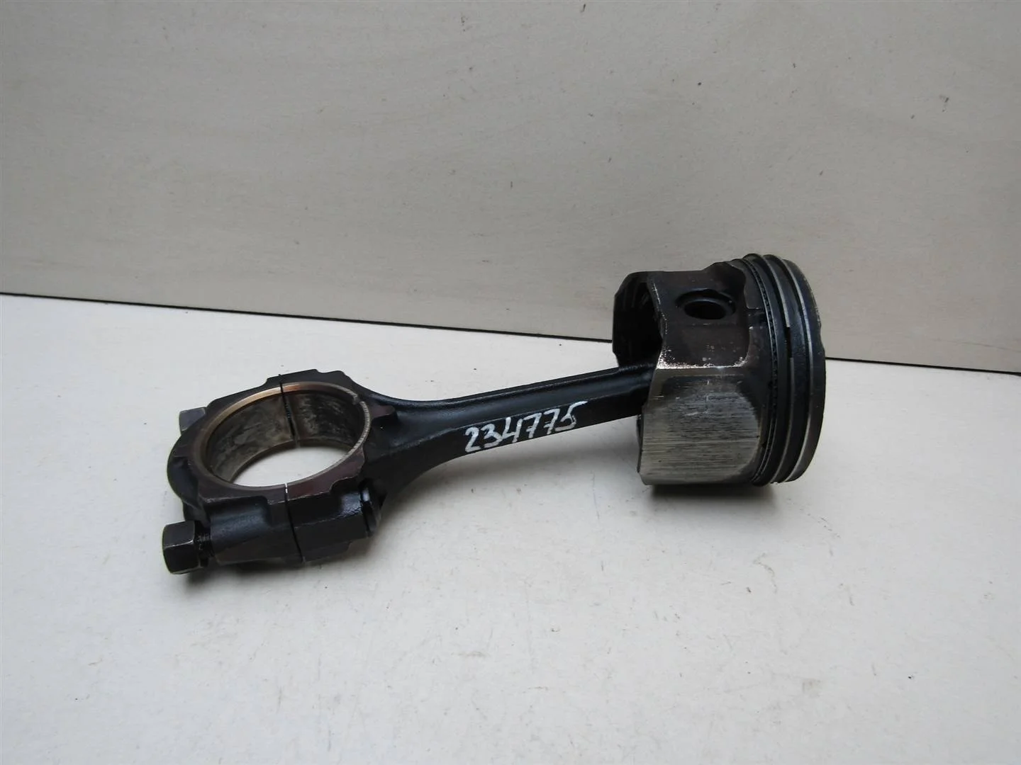 Шатун Hyundai Tucson 2004-2010  [2351023700]  2.0 16V G4GC в Вологде