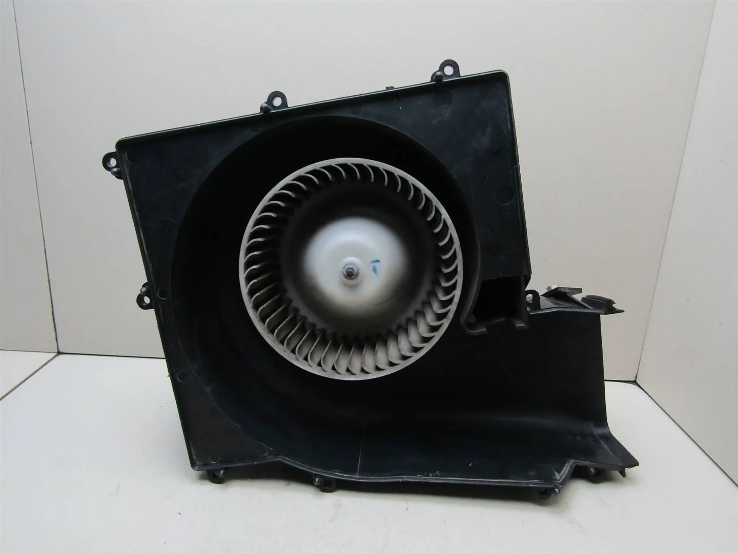 Моторчик печки Nissan Primera P12E 2002-2007  [27236BN010]  1.8 16v QG18DE в Вологде