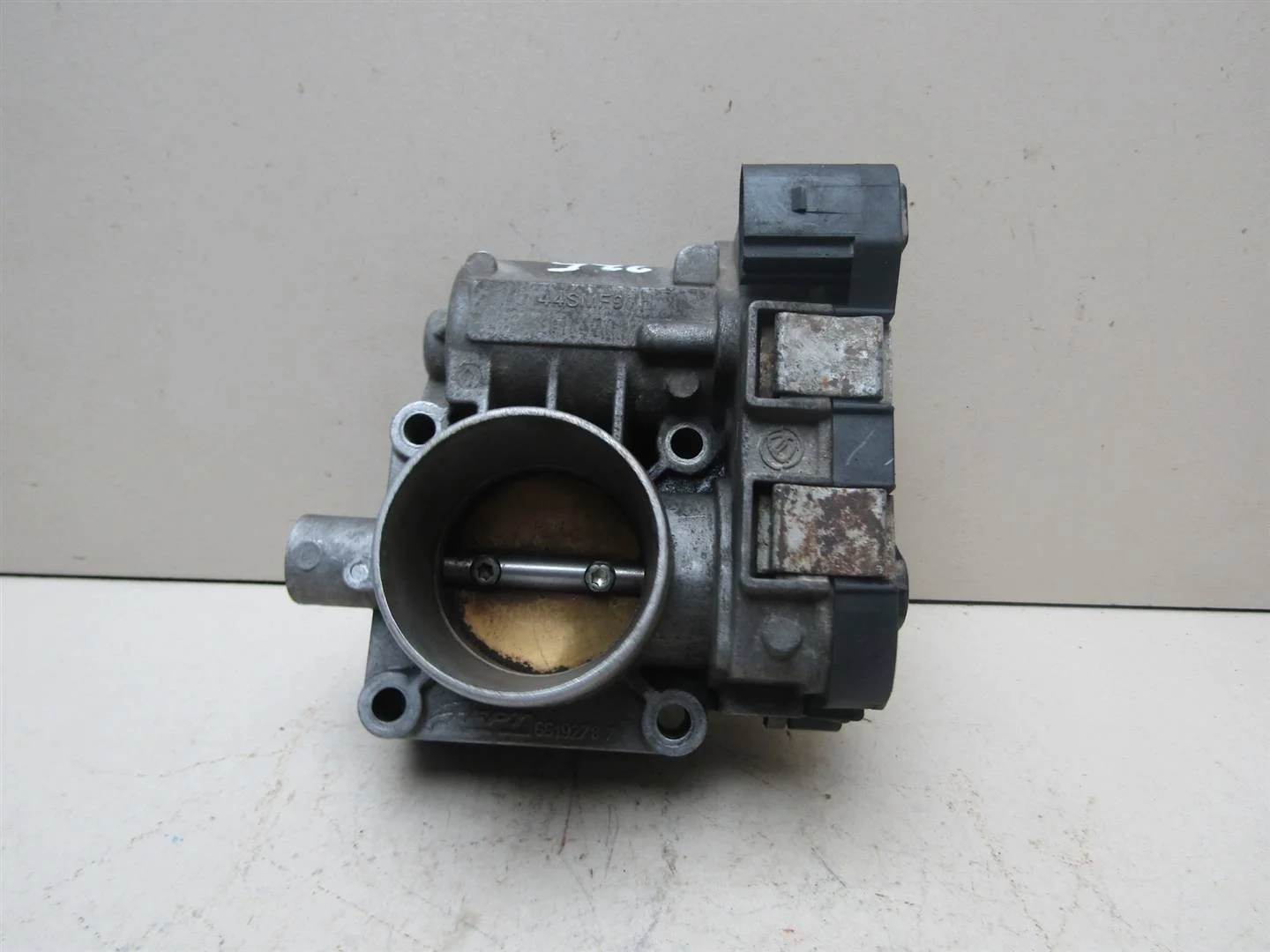 Заслонка дроссельная Fiat Albea 2003-2012  [77364870]  1.4 8V  350A1000 в Вологде