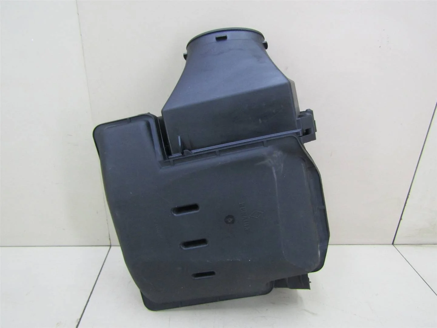 Корпус воздушного фильтра Renault Laguna II 2001-2008  [8200420871]  1.8 2.0  в Вологде
