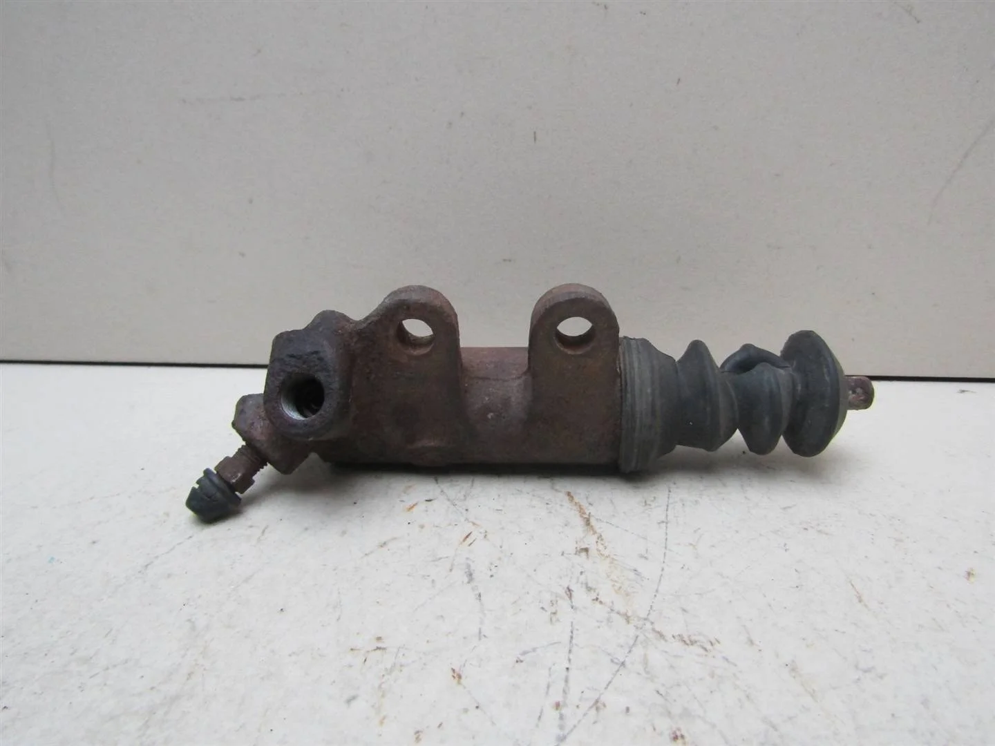 Цилиндр сцепления рабочий Toyota CorollaVerso 2004-2009  [3147012130]  1.8 16v 1ZZ-FE в Вологде