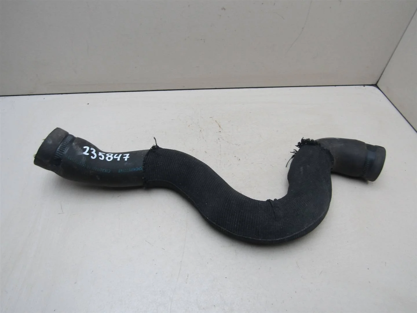 Патрубок радиатора Citroen C4 2005-2011  [1343KE]  1.6 16v в Вологде