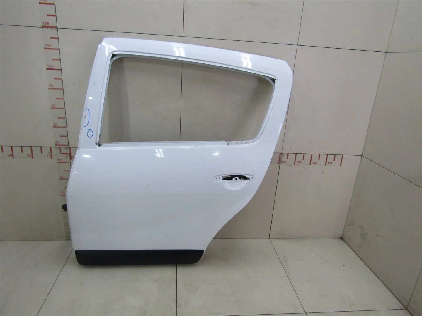 Дверь задняя левая Renault Sandero 2009-2014  [821018232R]  в Вологде