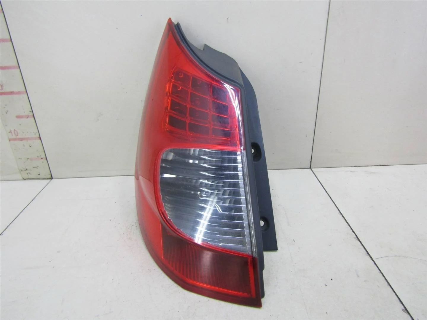 Фонарь задний левый Renault Scenic 2003-2009  [8200474328]  в Вологде