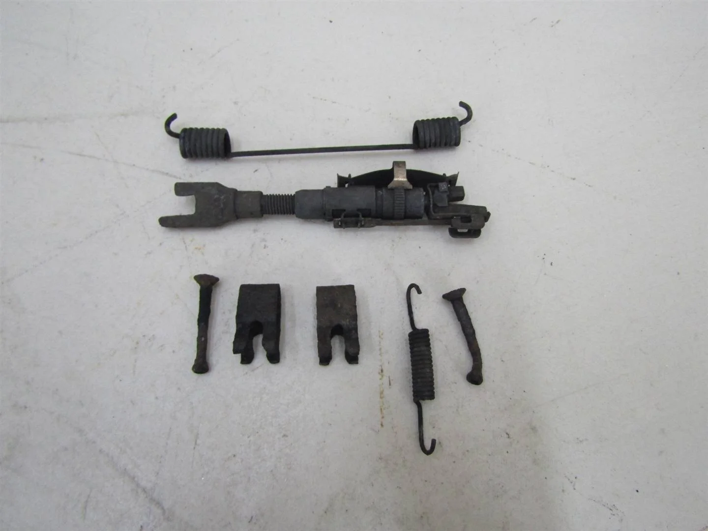 К-кт установочный задних колодок Ford Focus II 2008-2011  [1522225]  1.8 16V QQDB в Вологде