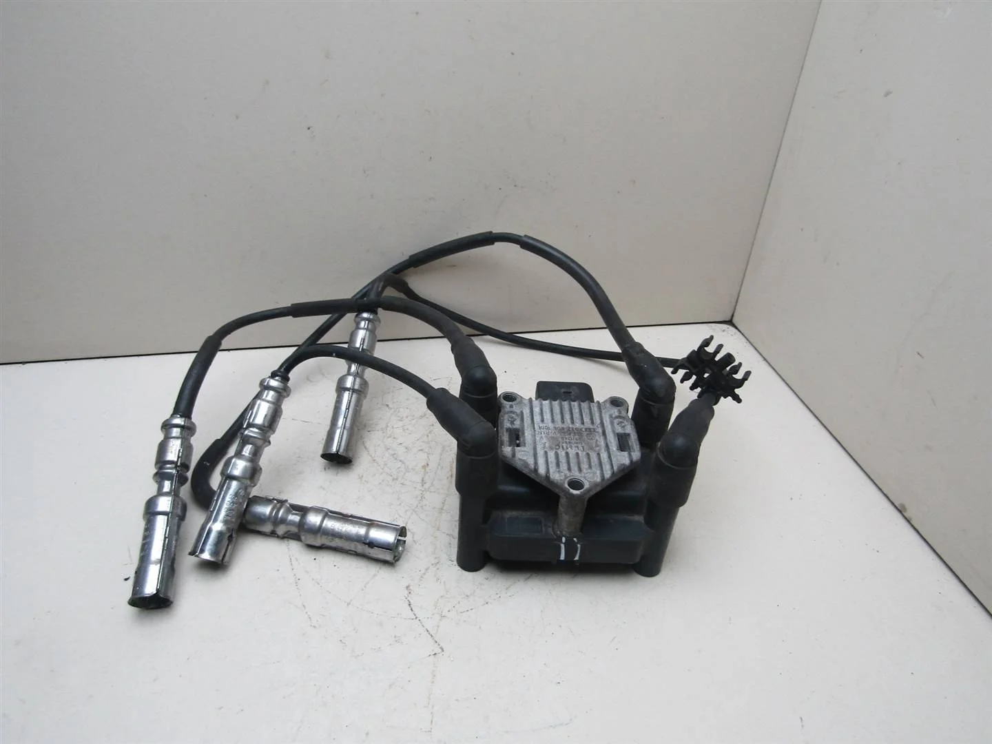 Катушка зажигания VW Golf IV \Bora 1997-2005  [032905106B]  в Вологде