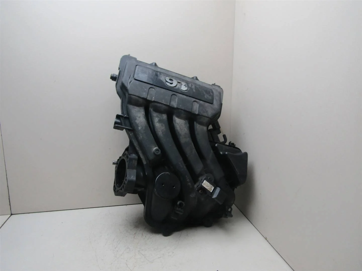 Коллектор впускной Skoda Octavia (A5 1Z-) 2004-2013  [06A133203EM]  1.6 8V BSE в Вологде