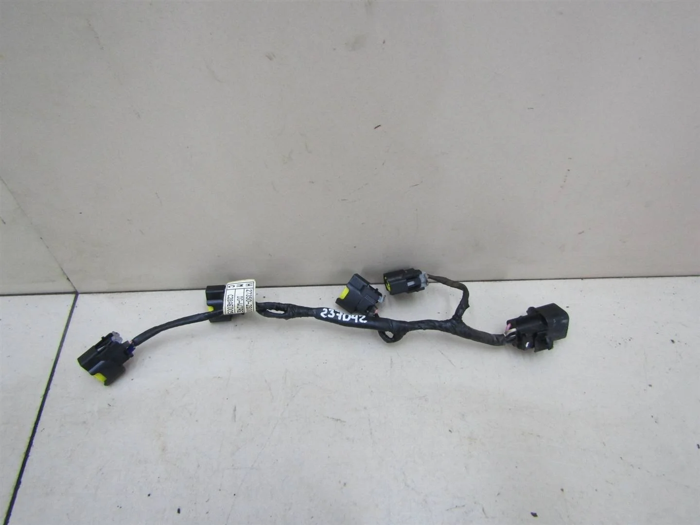 Проводка (коса) Kia RIO 2011-2017  [273502B000]  1.6 16v G4FC в Вологде