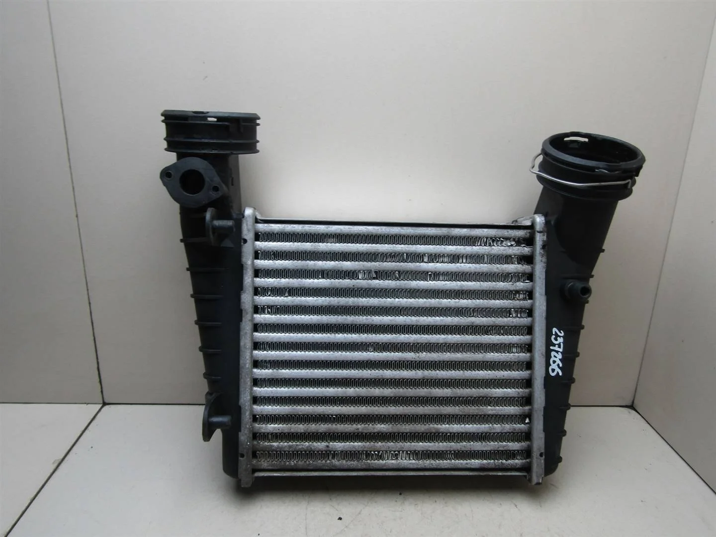 Интеркулер VW Passat (B5+) 2000-2005  [3B0145805D]  1.8T 20V AWM  в Вологде