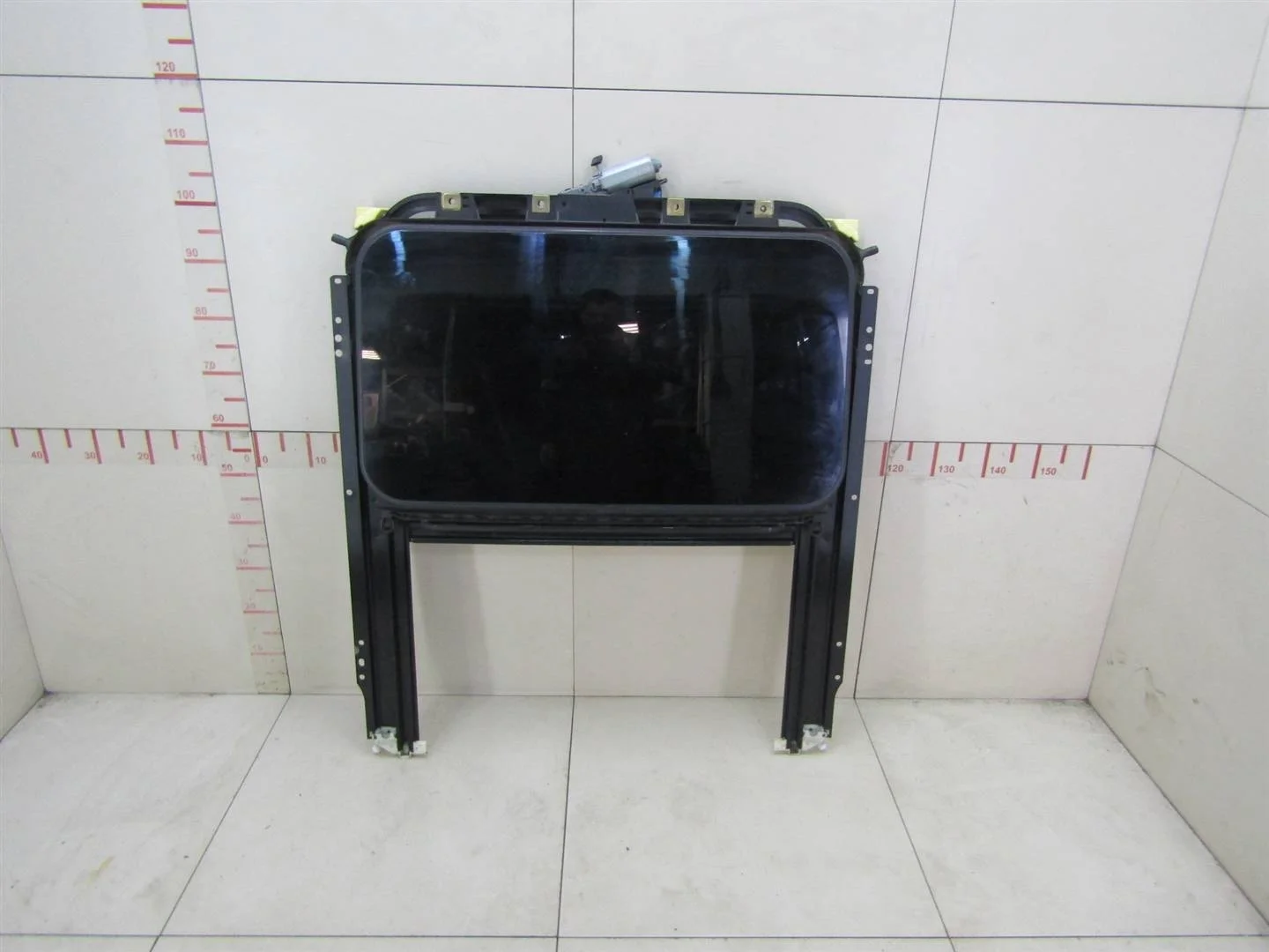 Люк в сборе электрический VW Passat (B5+) 2000-2005  [4B5877049B]  1.8T 20V AWM  в Вологде