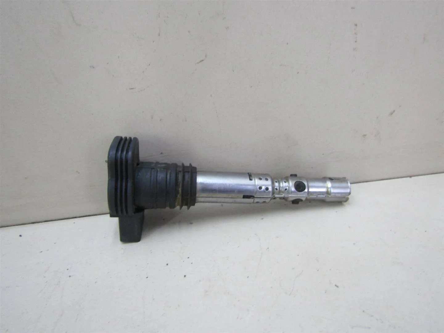Катушка зажигания VW Passat (B5+) 2000-2005  [06A905115D]  1.8T 20V AWM  в Вологде