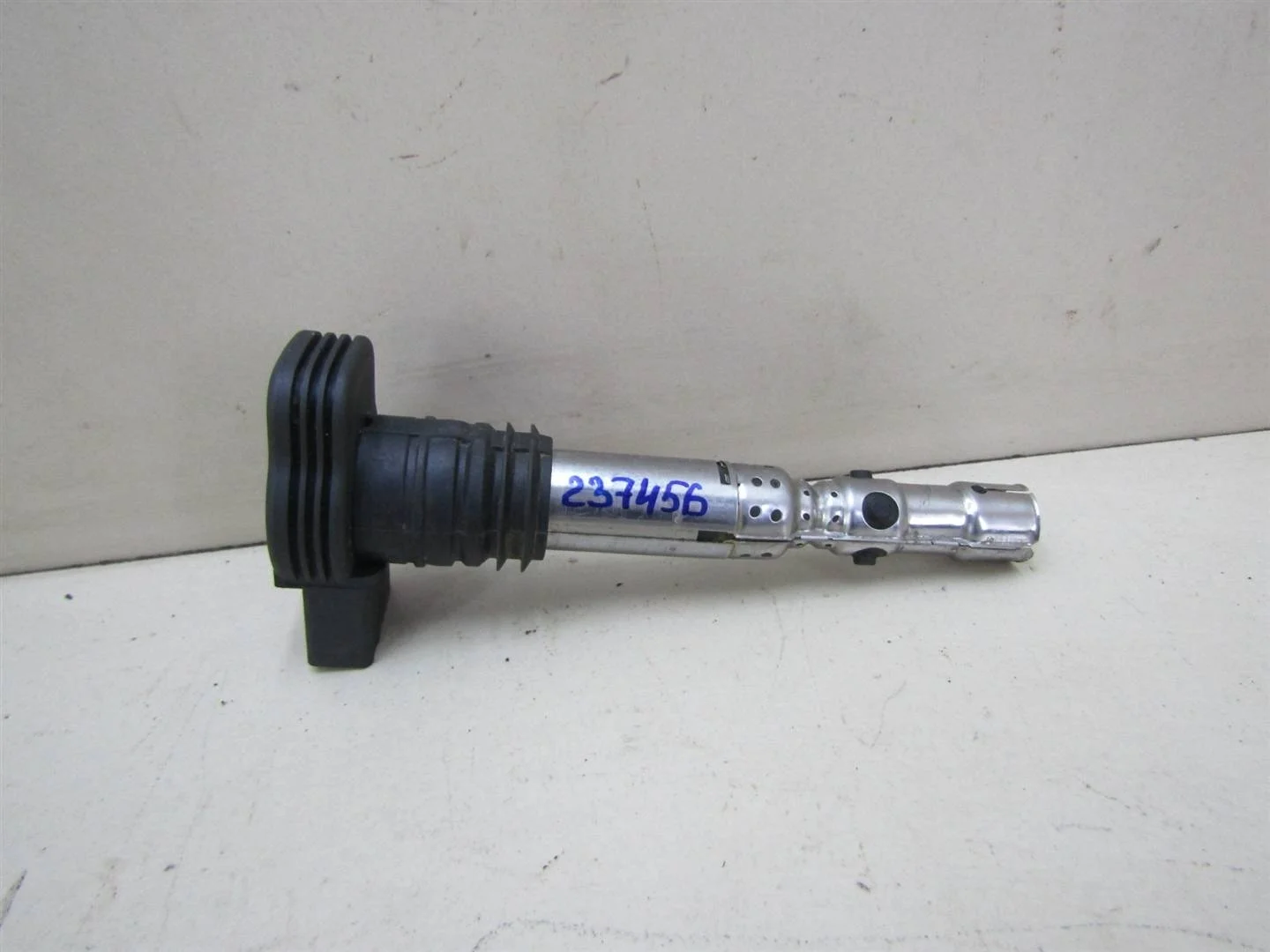 Катушка зажигания VW Passat (B5+) 2000-2005  [06A905115D]  1.8T 20V AWM  в Вологде