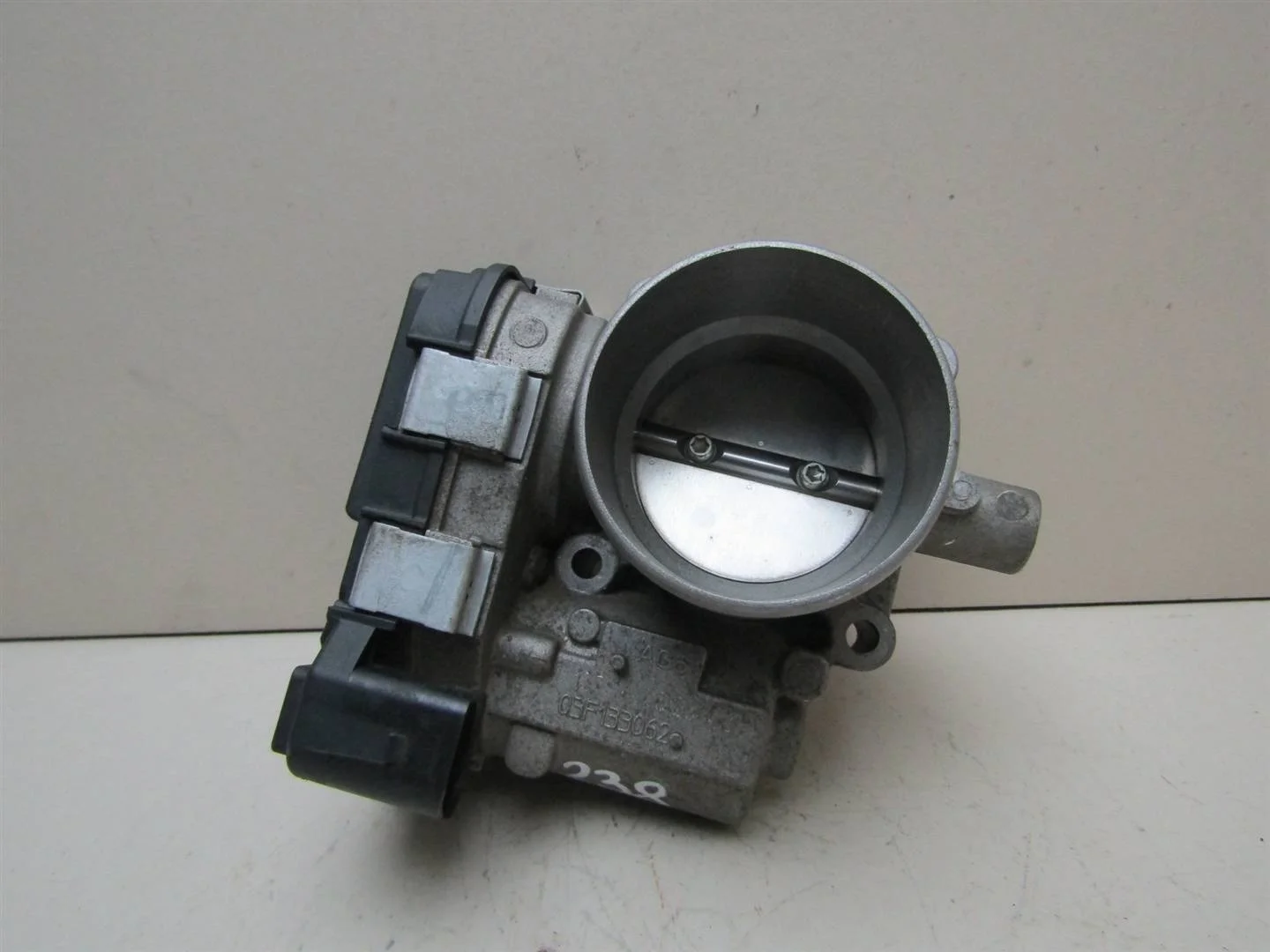Заслонка дроссельная VW Golf VI 2009-2012  [03F133062]  1.2 CBZ в Вологде