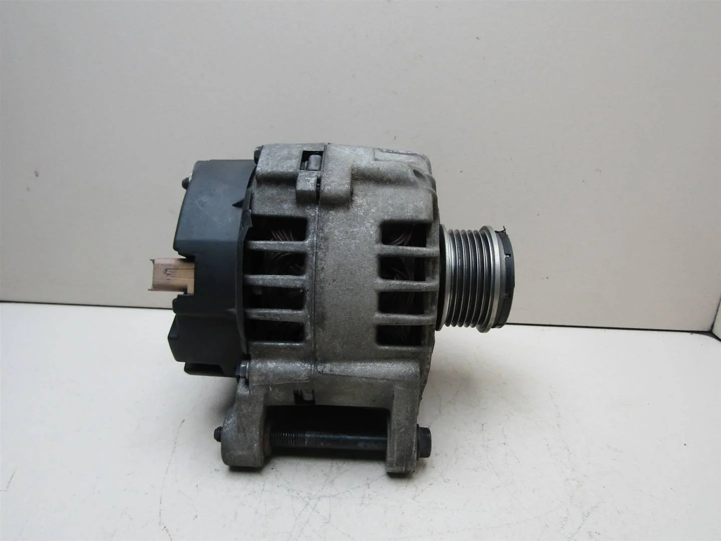 Генератор Renault Laguna II 2001-2008  [8200112065]  1.8  F4P770 в Вологде