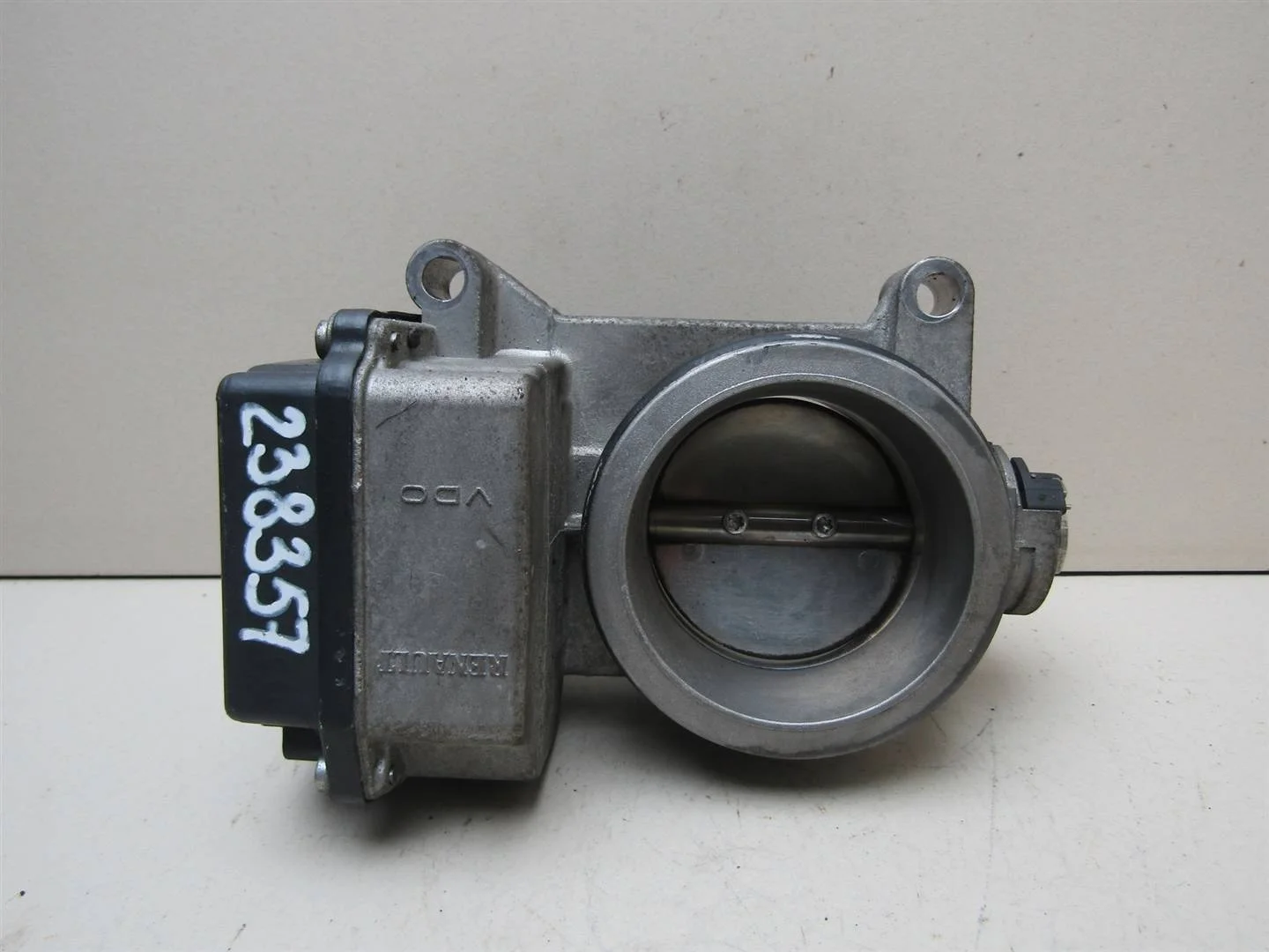 Заслонка дроссельная Renault Megane II 2002-2009  [8200063652]  1.4 1.6 1.8 2.0 в Вологде
