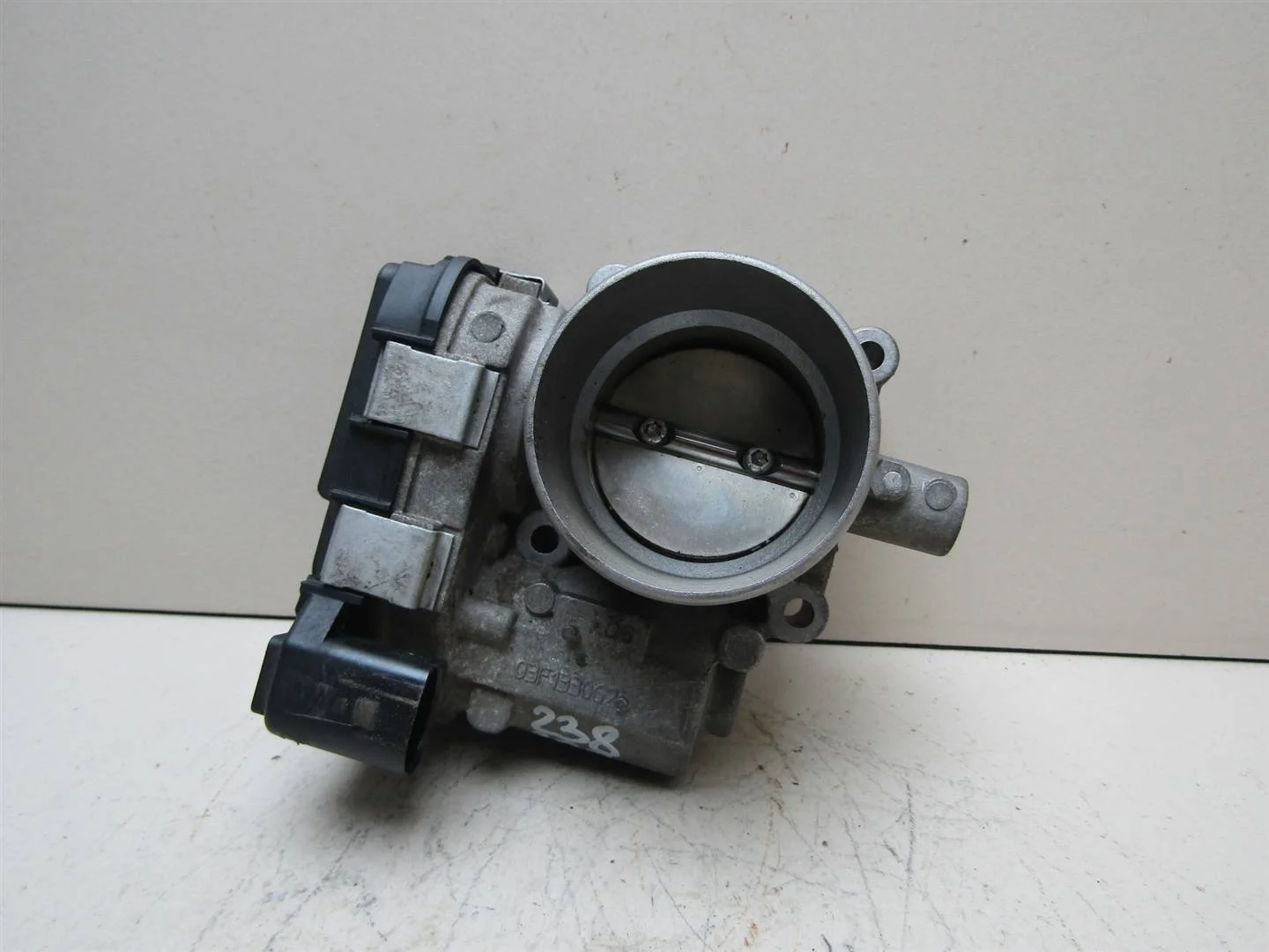 Заслонка дроссельная VW Golf VI 2009-2012  [03F133062]  1.2 CBZ в Вологде