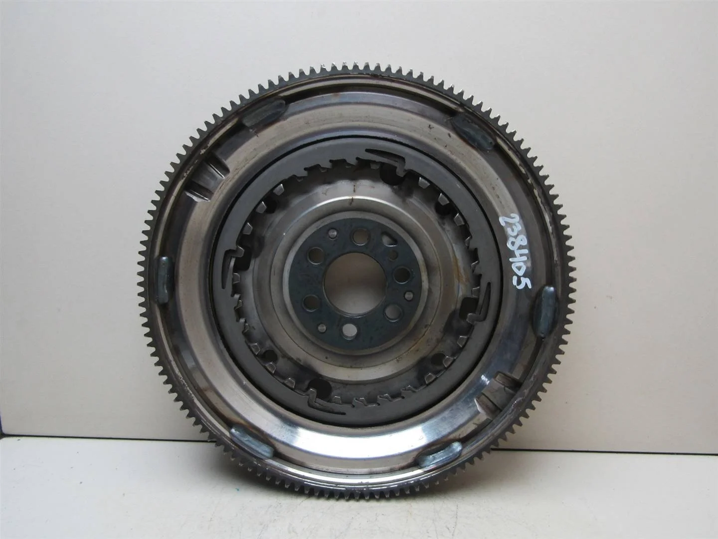 Маховик VW Golf Plus 2005-2014  [03F105266]  1.2 CBZ в Вологде