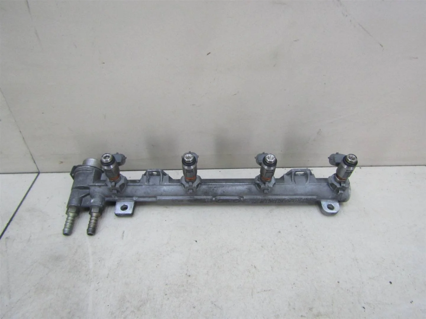Рейка топливная (рампа) Skoda Octavia (A4 1U-) 2000-2011  [036906031G]  1.4 BCA в Вологде