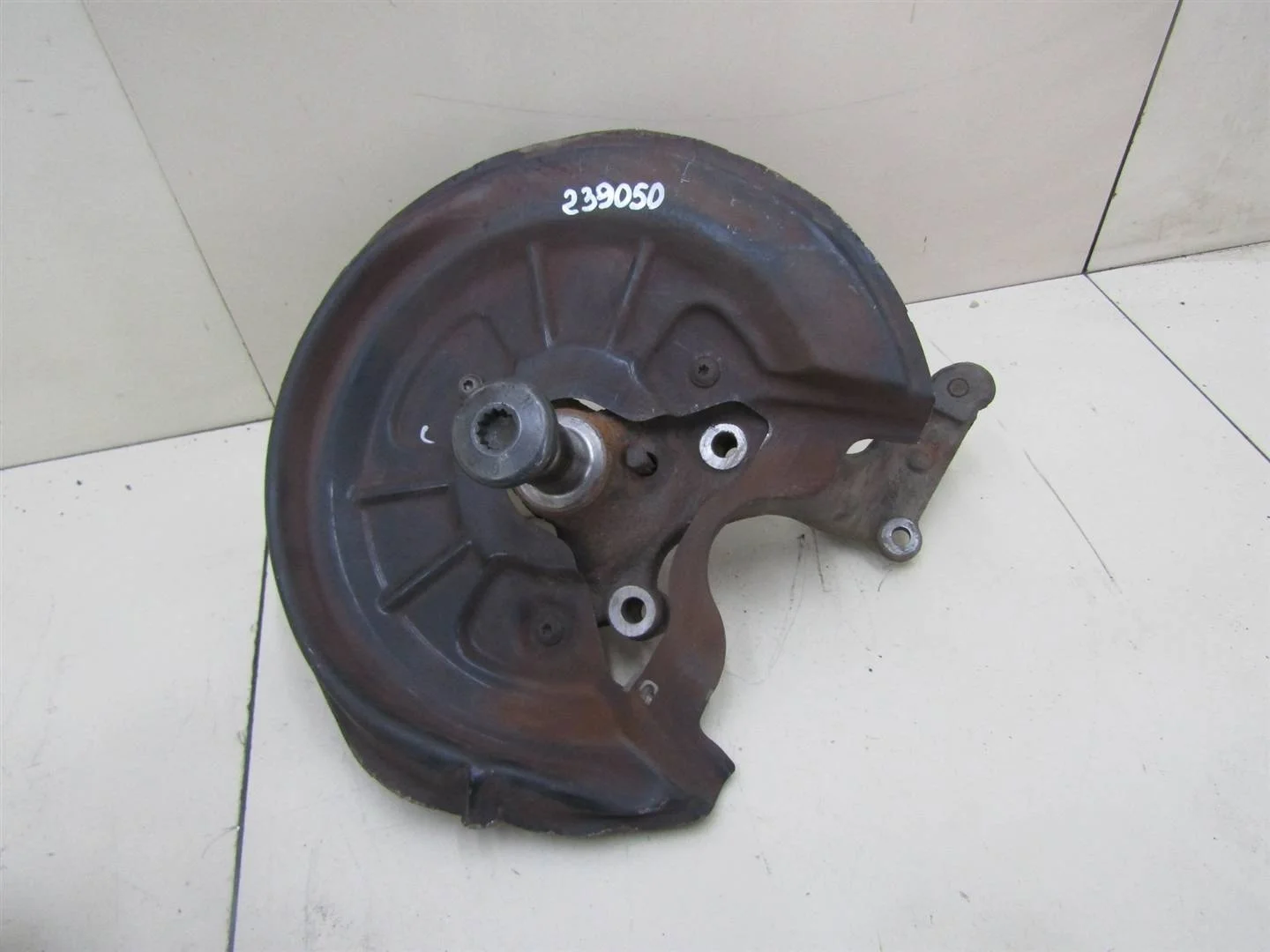 Кулак поворотный задний левый VW Golf Plus 2005-2014  [1K0505435AB]  1.2 CBZ в Вологде