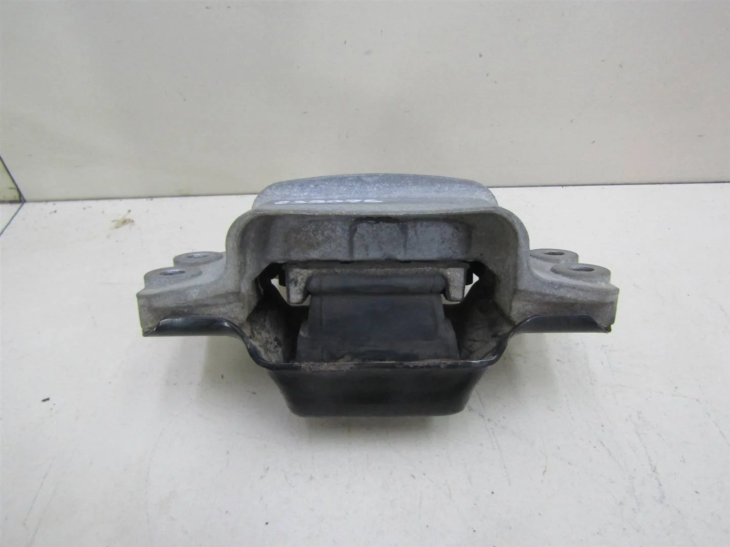 Опора двигателя VW Jetta 2011-нв  [1K0199555L]  1.4 CAXA в Вологде