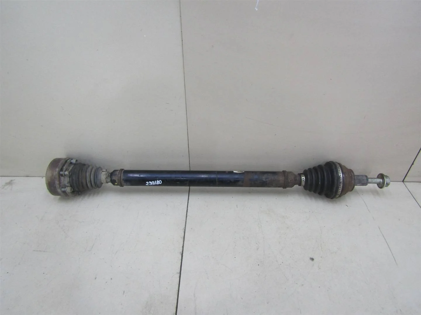 Полуось передняя правая VW Jetta 2011-нв  [1K0407272MP]  1.4 CAXA в Вологде